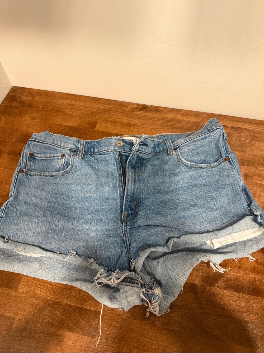 Abercrombie Light Blue Denim Cutoff Shorts - Women